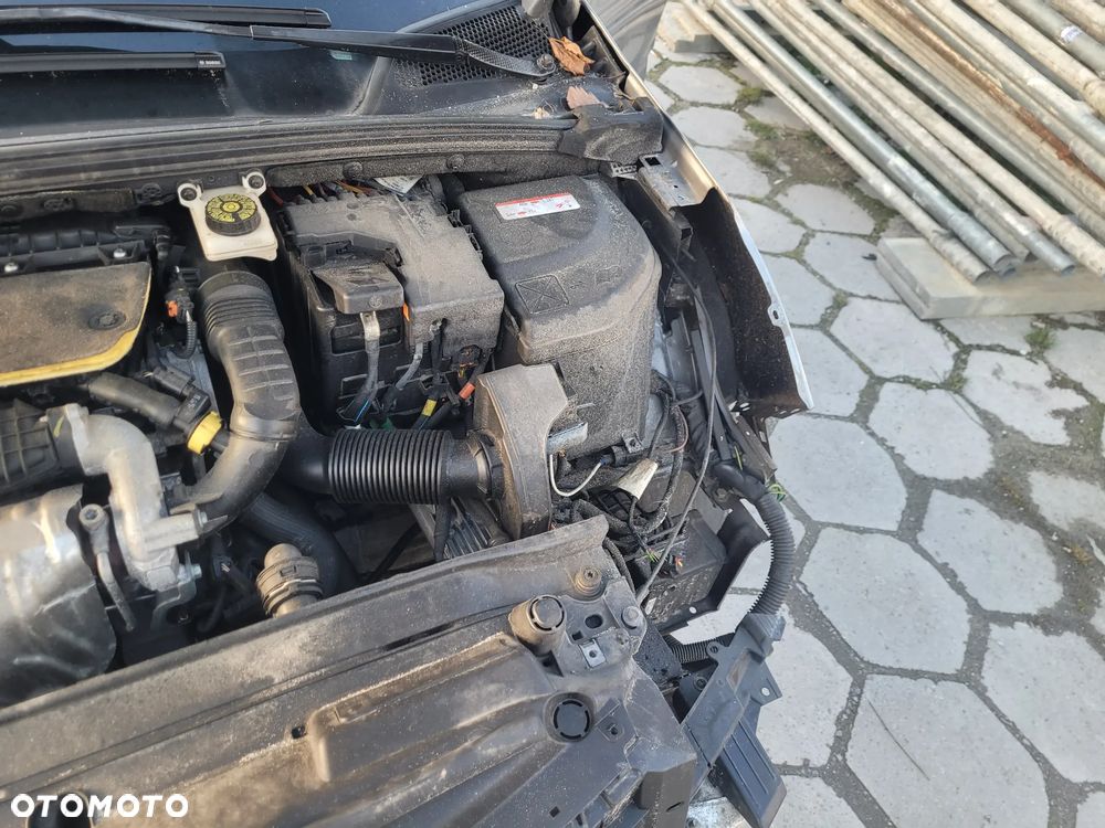 Citroën C4 BlueHDi 100 Business Class - 25