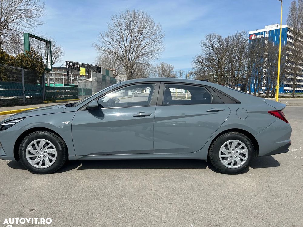 Hyundai Elantra 1.6 l 123 CP 6MT Classic - 4