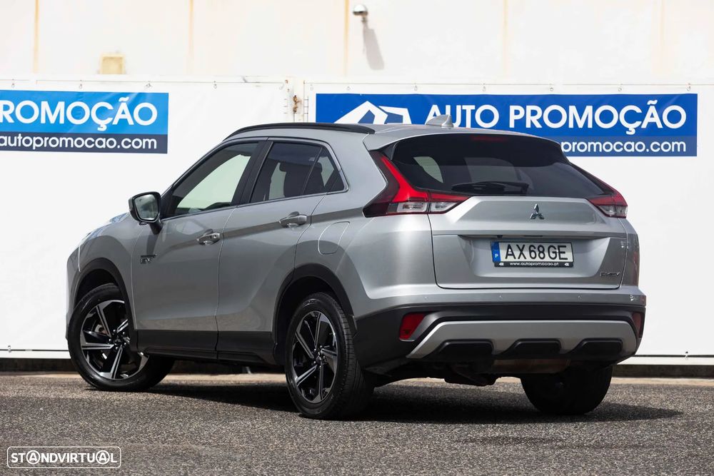 Mitsubishi Eclipse Cross - 11