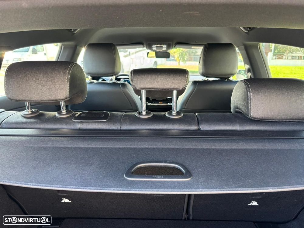 Mercedes-Benz CLA 180 d Shooting Brake AMG Line Aut. - 12