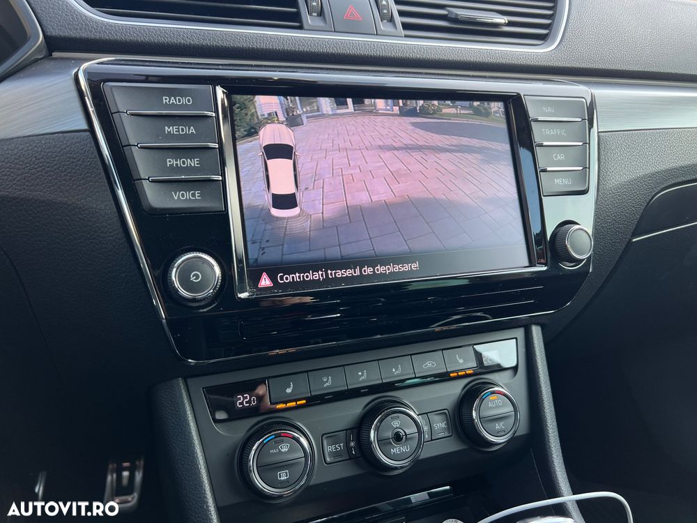 Skoda Superb 2.0 TDI DSG Sportline - 7