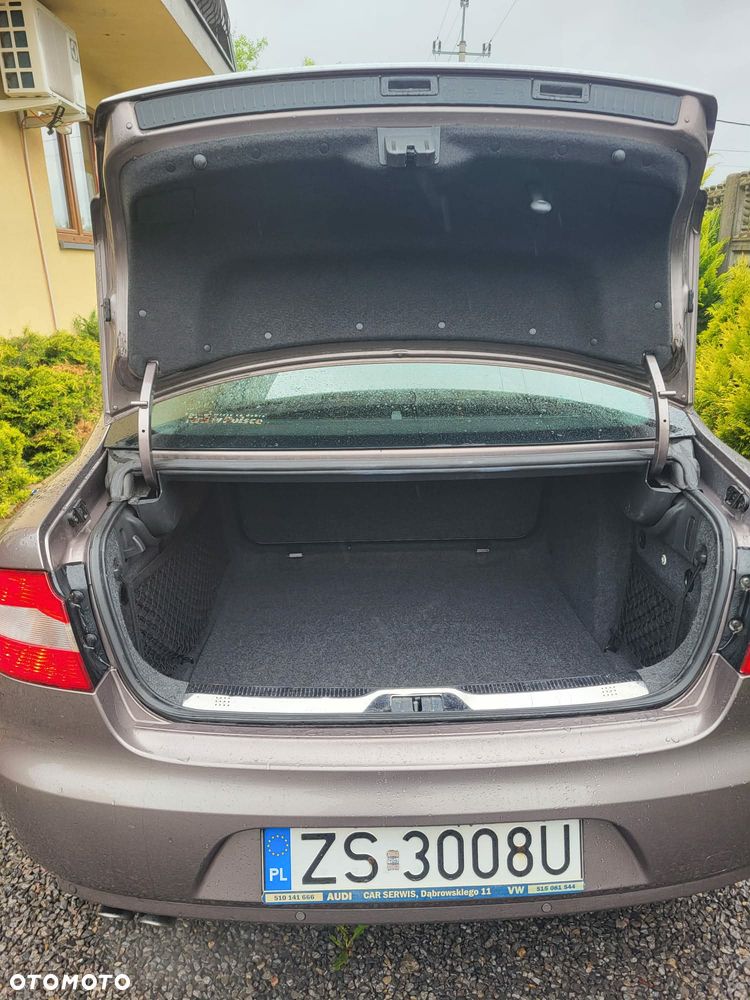 Skoda Superb 1.8 TSI Platinum DSG - 10
