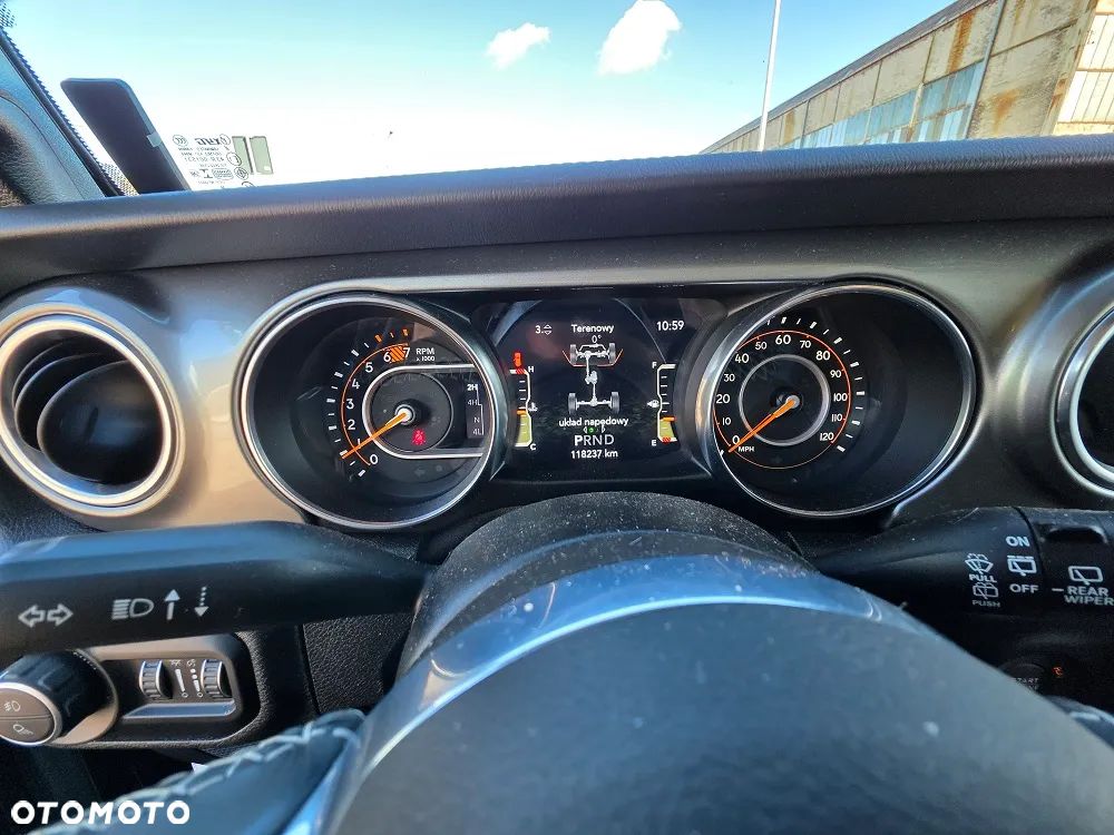 Jeep Wrangler Unlimited GME 2.0 Turbo Sahara - 8