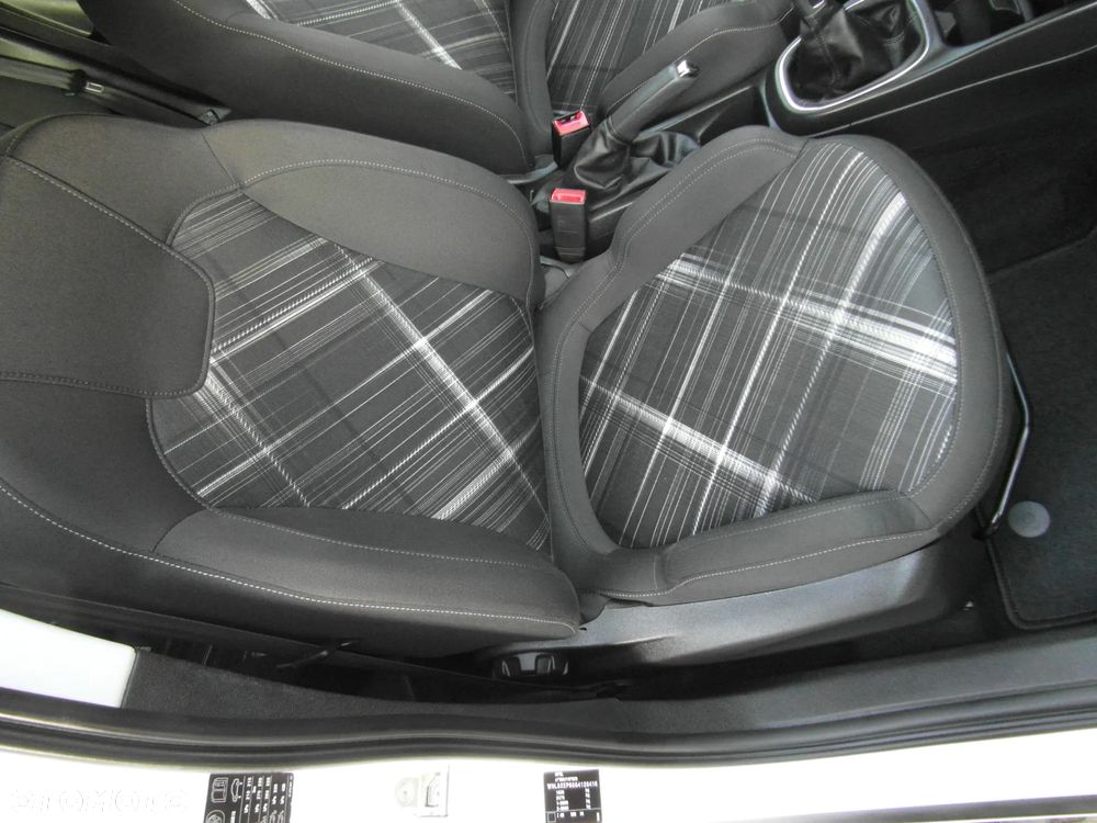 Opel Corsa 1.4 16V Color Edition - 19