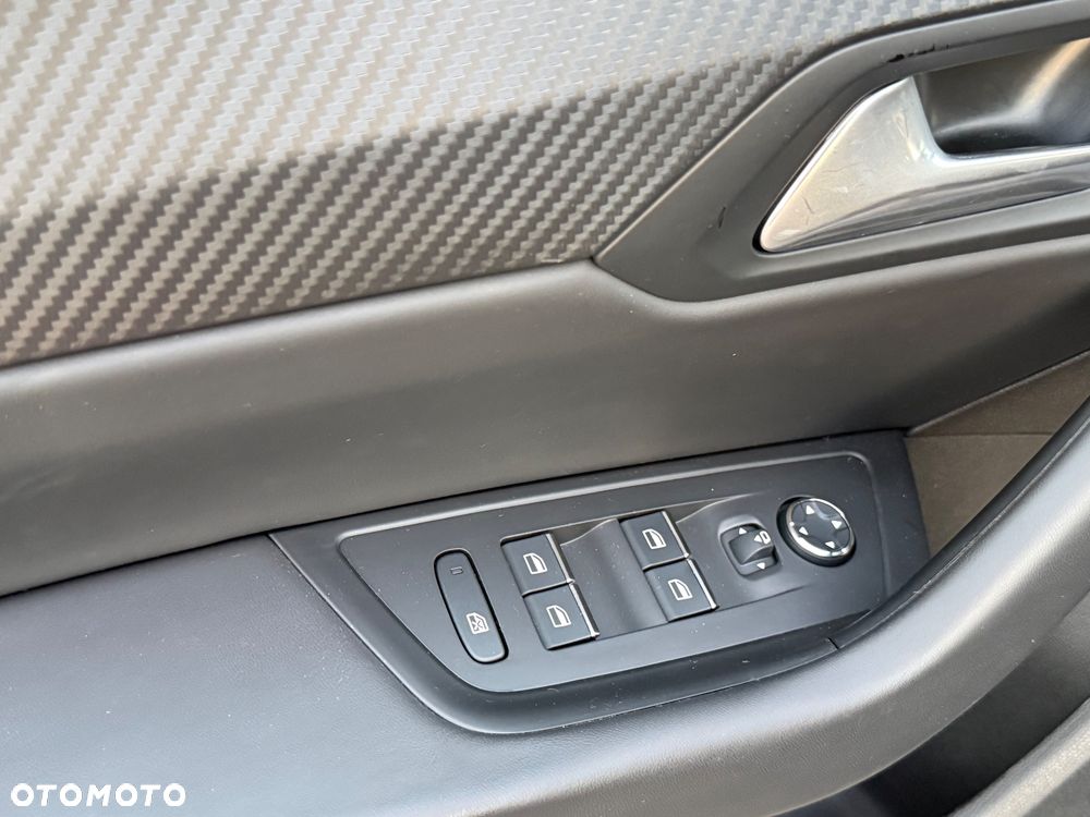 Peugeot 508 PureTech 180 EAT8 Allure Pack - 29