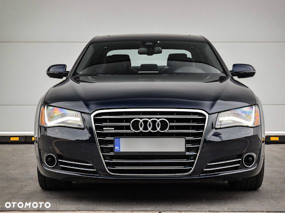 Audi A8 - 4
