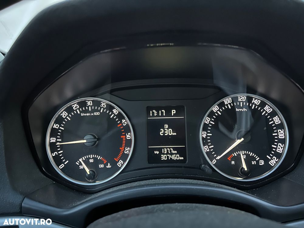 Skoda Octavia 1.9TDI Ambiente DSG - 6