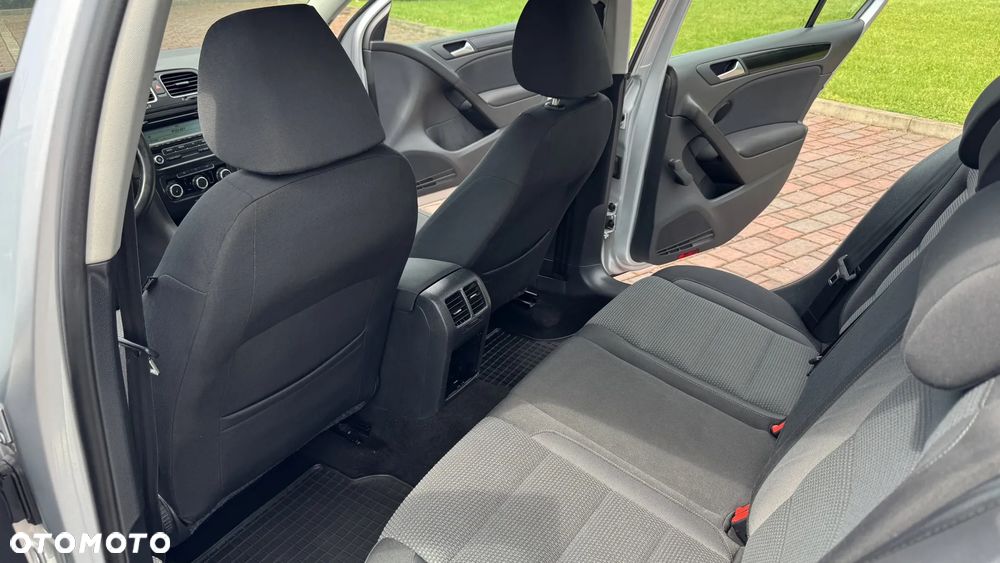 Volkswagen Golf 1.6 Edition - 31