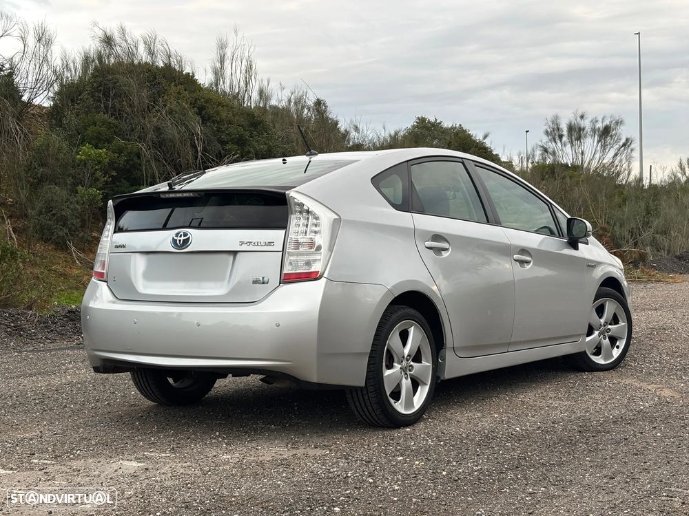 Toyota Prius 1.8 Premium - 35
