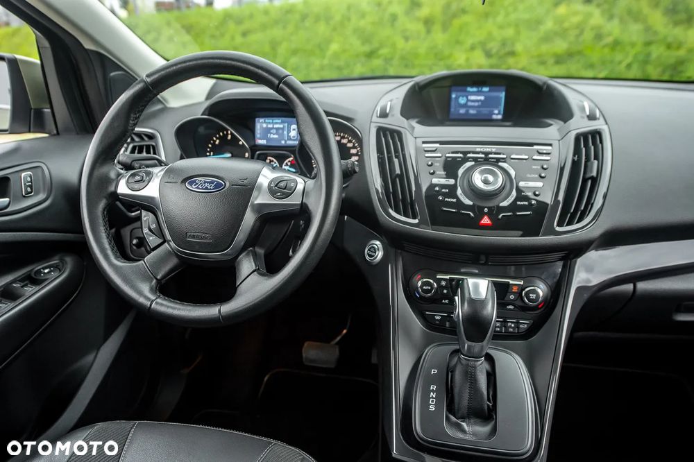 Ford Kuga 2.0 TDCi 4x4 Titanium - 26