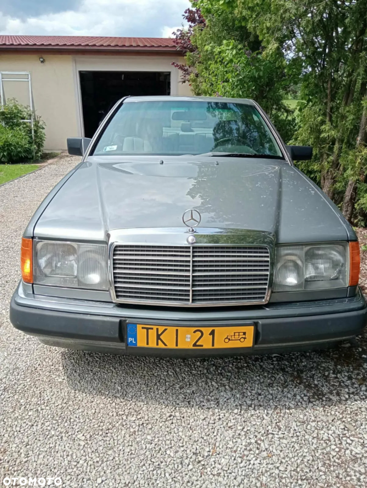 Mercedes-Benz W124 (1984-1993) - 12