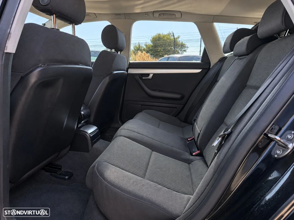 Audi A4 Avant 2.0 TDi - 15