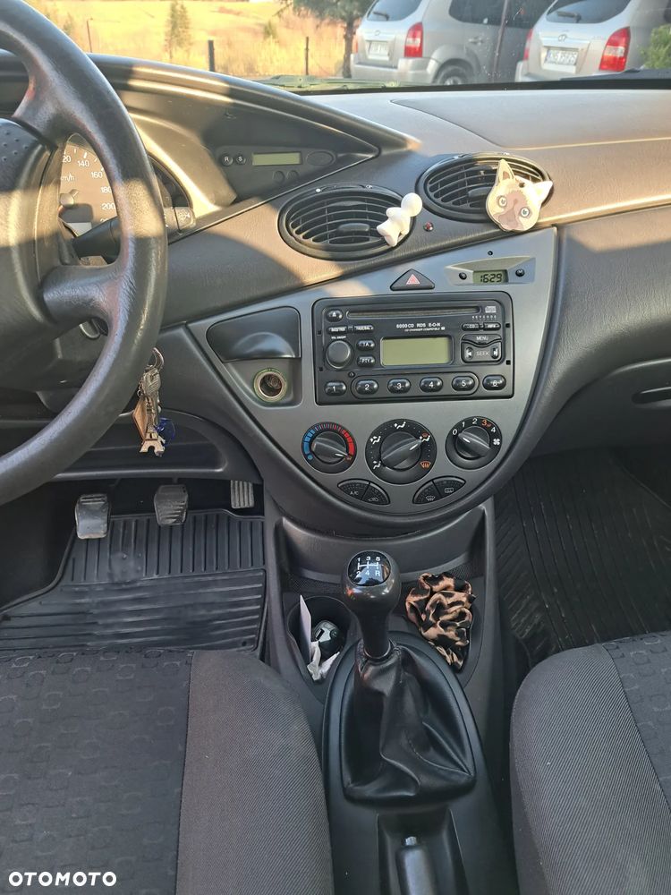 Ford Focus 1.4 Comfort - 15