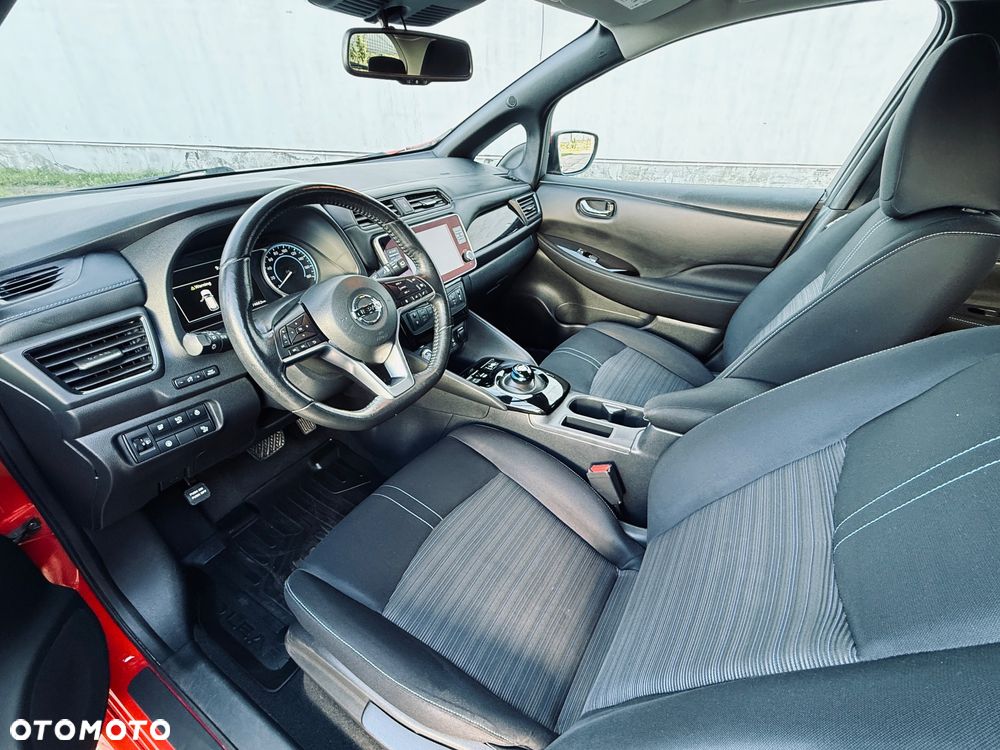 Nissan Leaf - 5