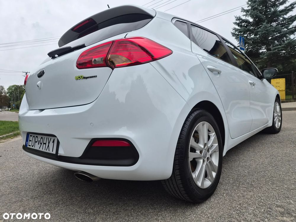 Kia Ceed - 16