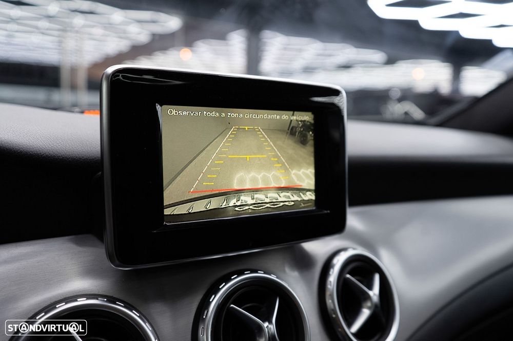 Mercedes-Benz GLA 220 d AMG Line - 45