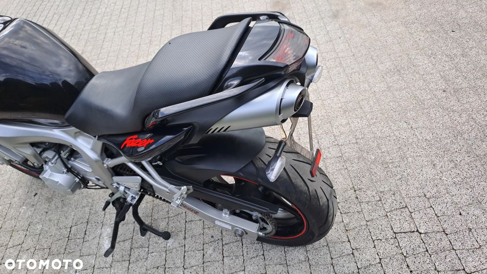 Yamaha FZ - 22