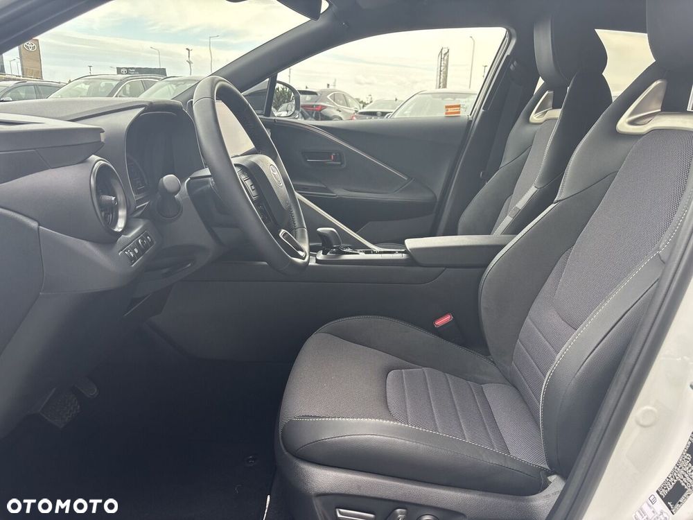 Toyota C-HR - 10