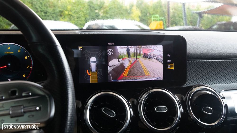 Mercedes-Benz GLB 200 AMG Line - 8