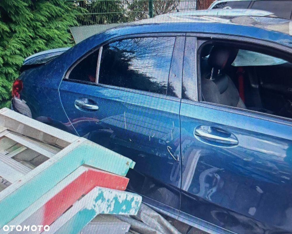 Mercedes-Benz Klasa A AMG 35 4Matic AMG Speedshift DCT 7G - 4