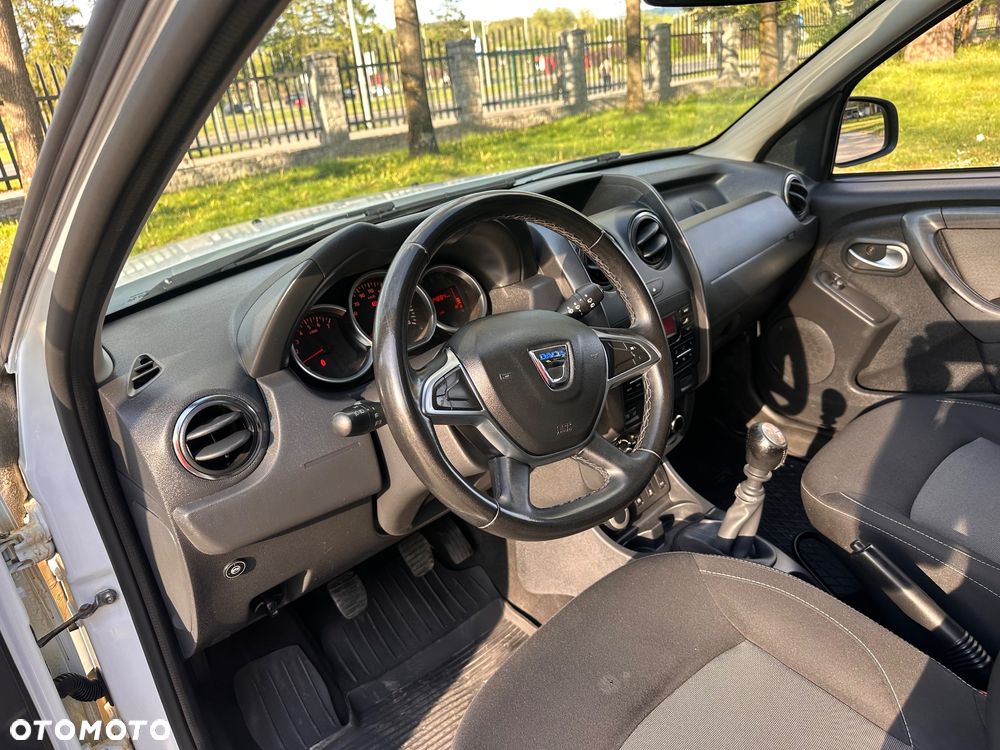Dacia Duster 1.6 SCe Comfort 4WD - 12