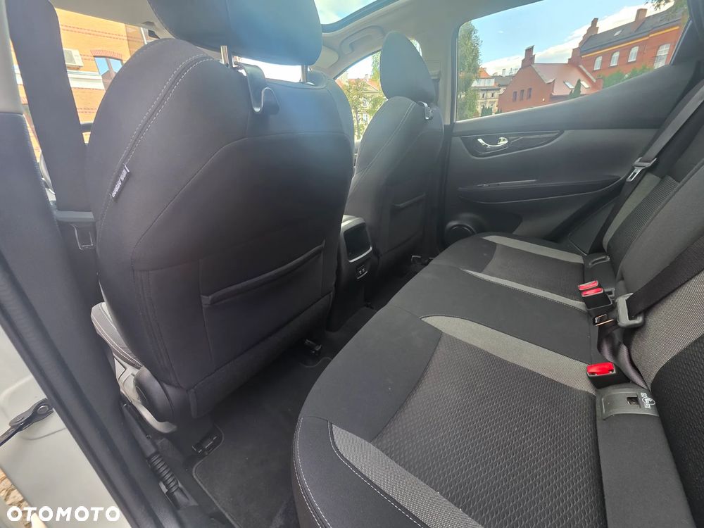 Nissan Qashqai - 23
