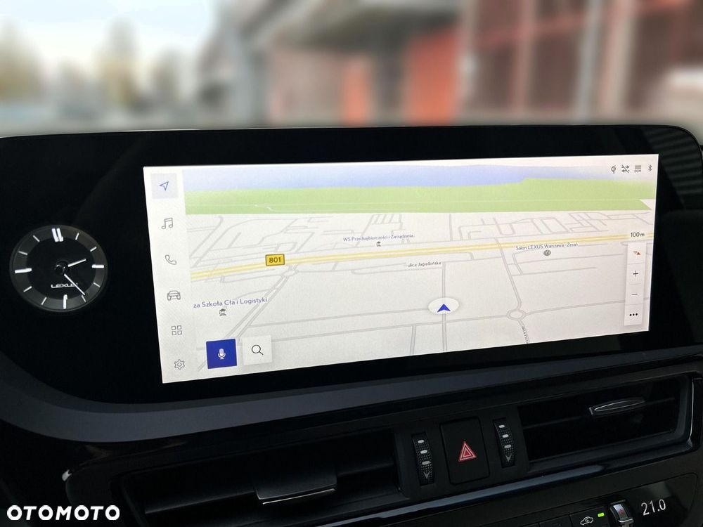 Lexus ES 300h Business Edition - 12