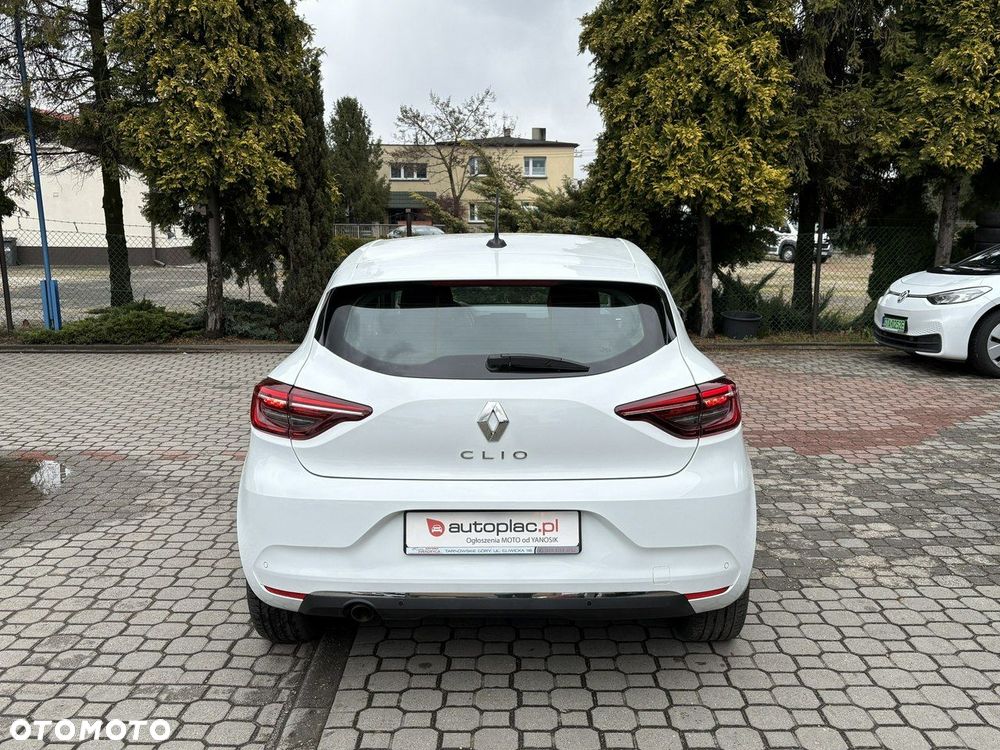 Renault Clio - 6