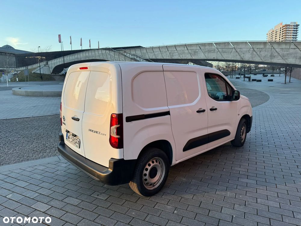 Toyota Proace-City - 11