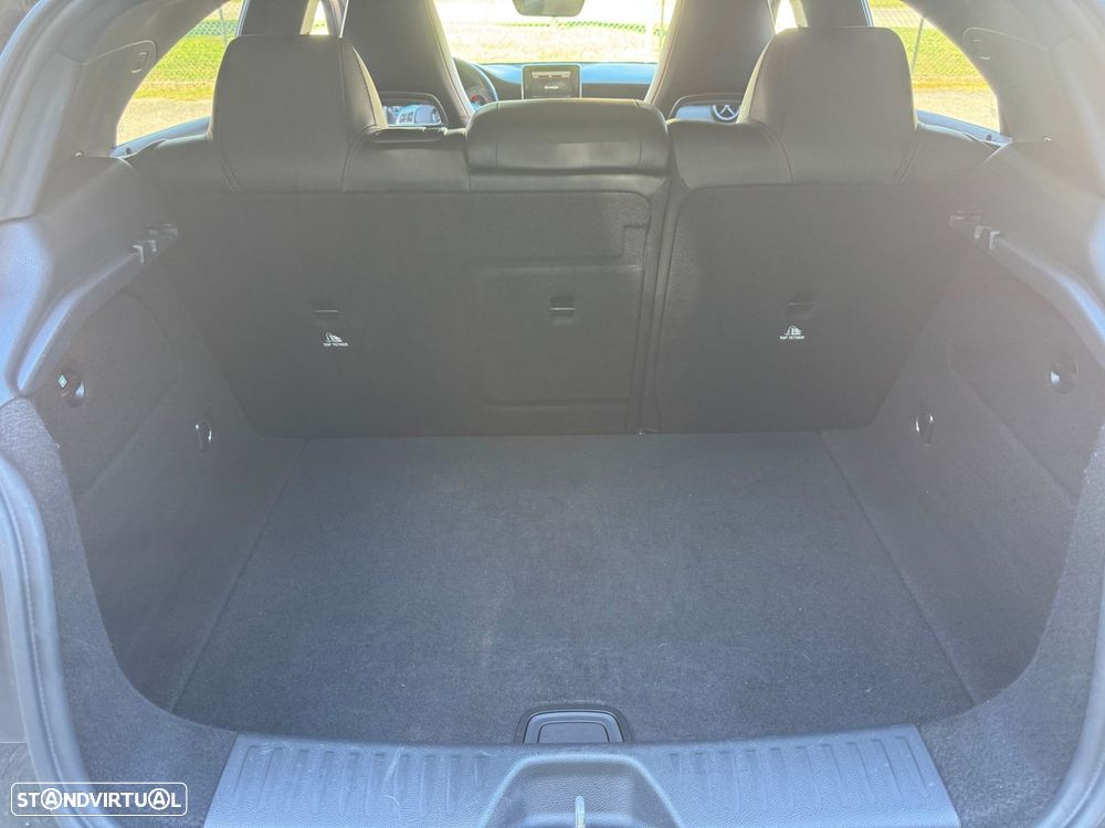 Mercedes-Benz A 200 CDi BE AMG Line - 29