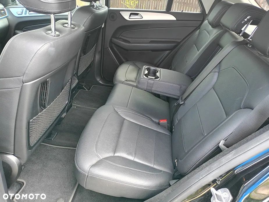 Mercedes-Benz GLE - 11