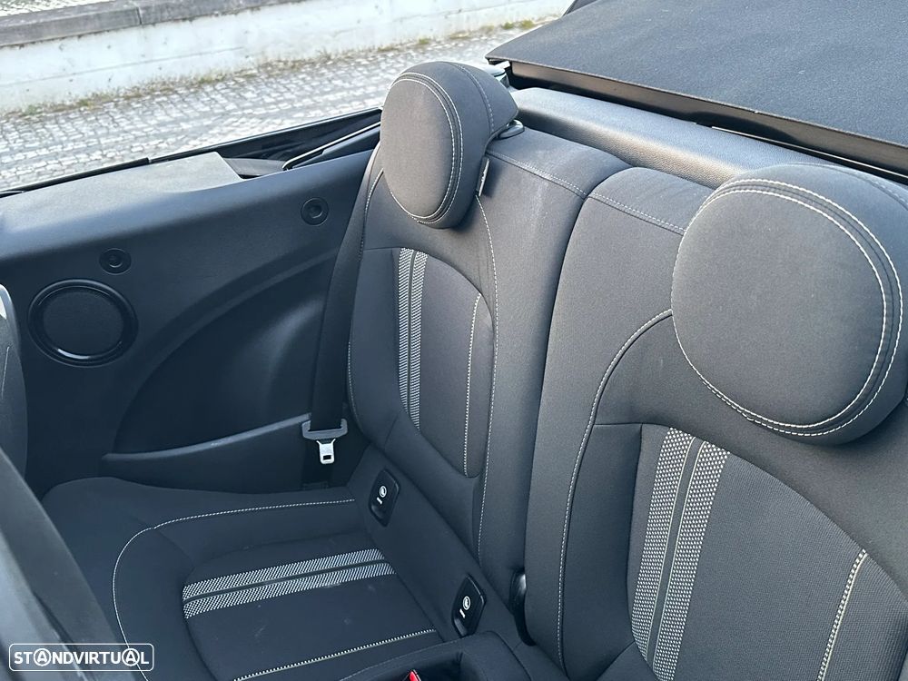 MINI Cabrio Cooper D Auto - 26