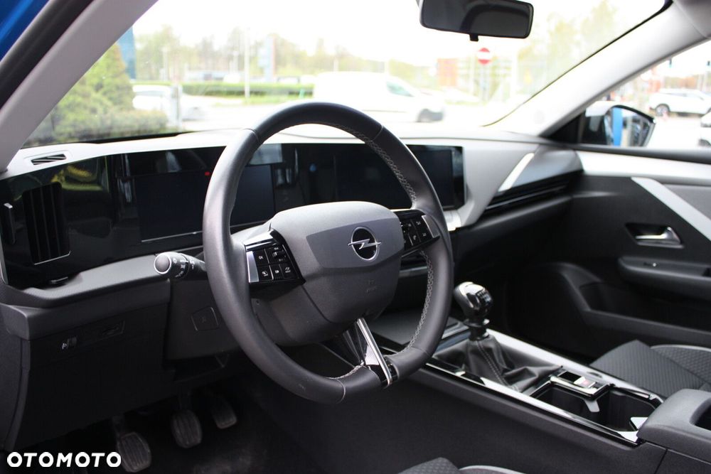 Opel Astra 1.2 T Edition S&S - 11