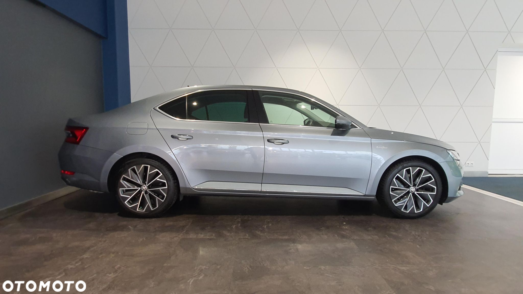 Skoda Superb 2.0 TSI L&K DSG - 6