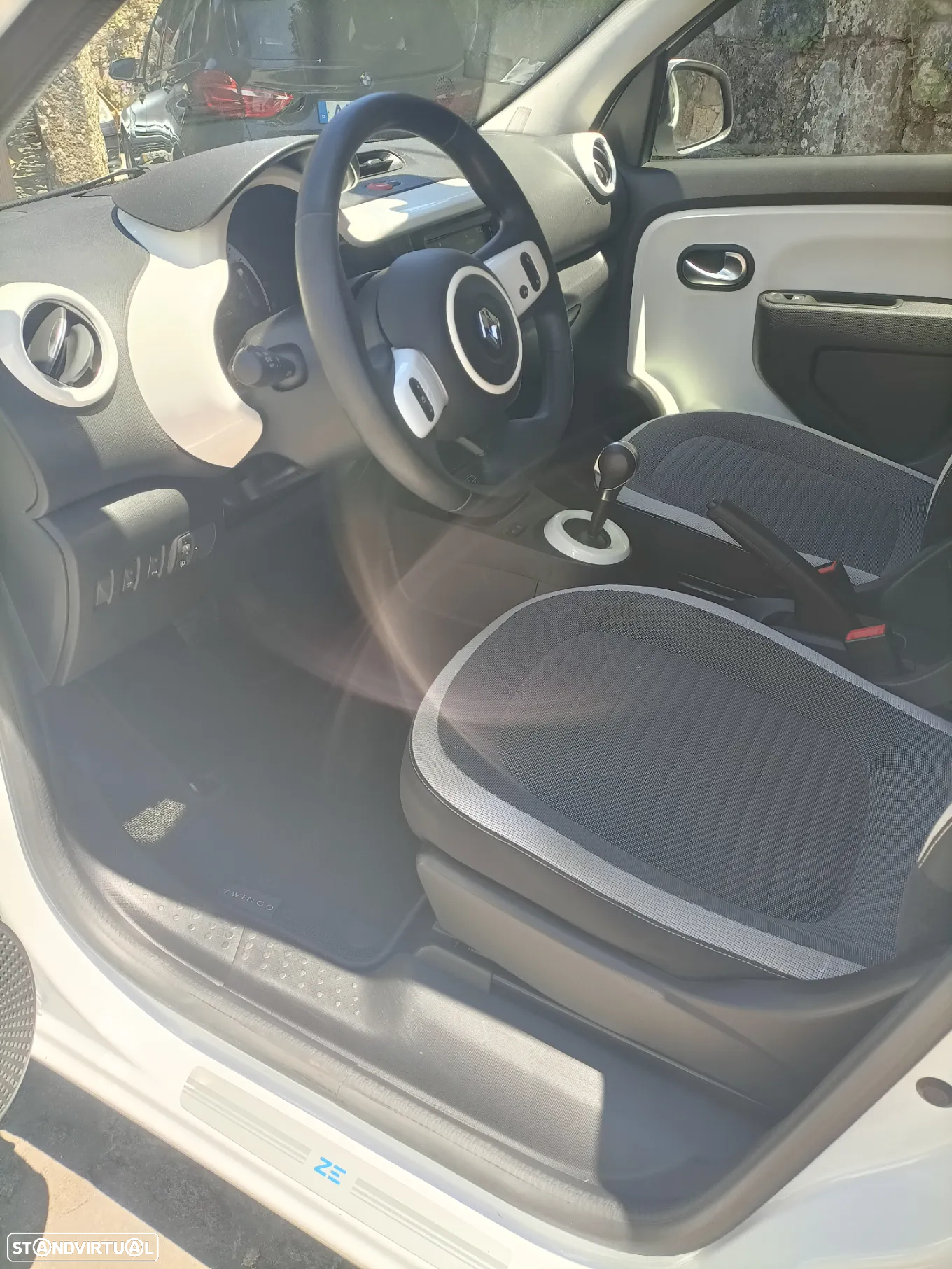 Renault Twingo Z.E. 22 Zen - 20