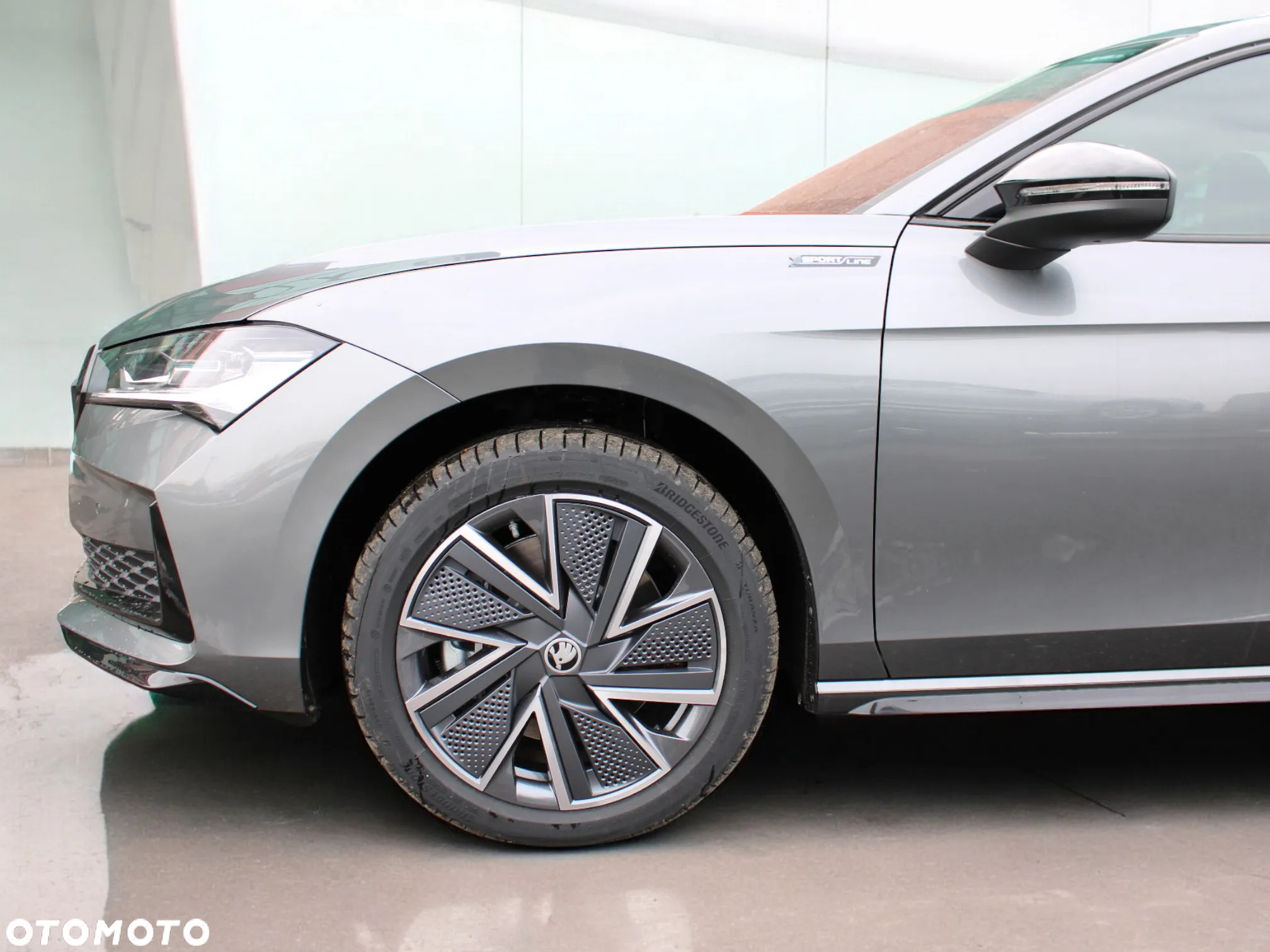 Skoda Superb 2.0 TSI Sportline DSG - 19