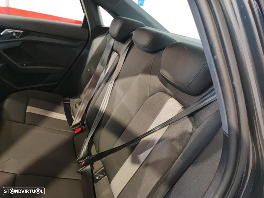 Audi A3 Limousine 30 TDI - 3