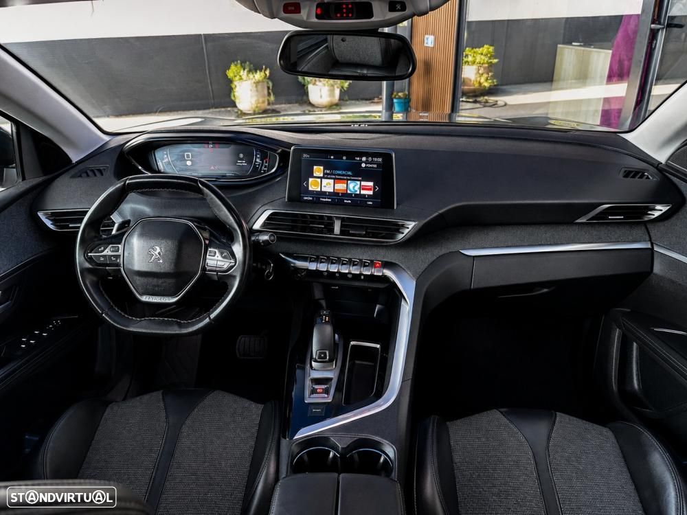 Peugeot 5008 1.5 BlueHDi Allure EAT8 - 5