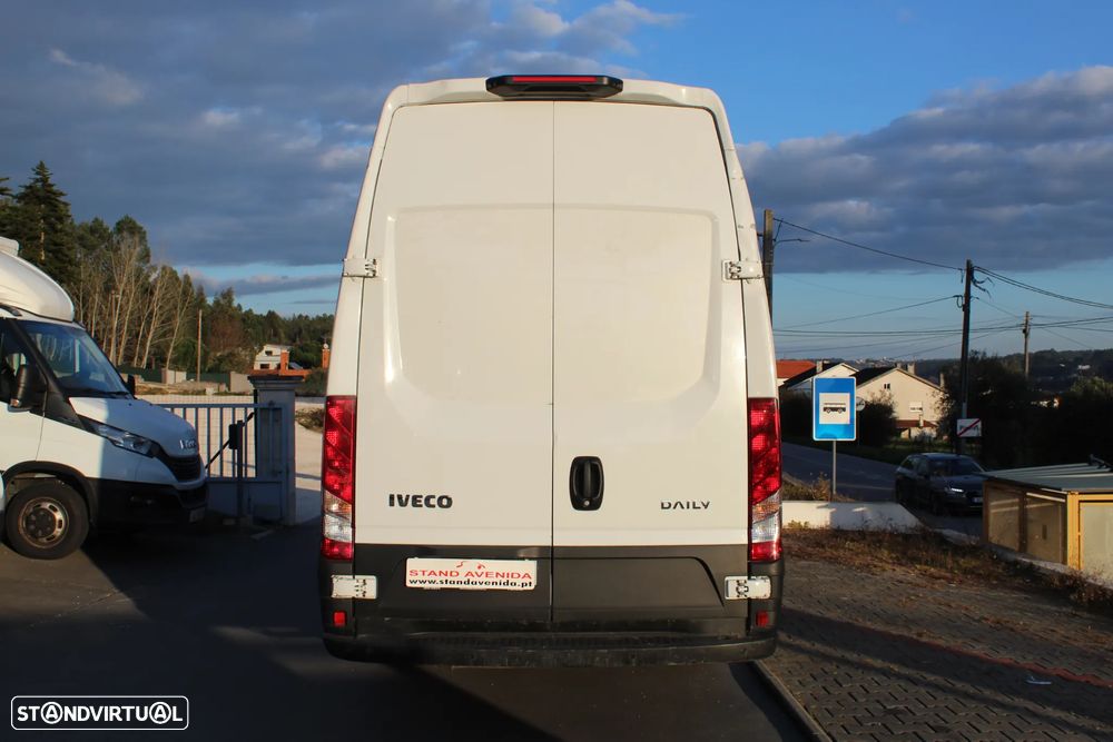 Iveco DAILY 35-160 // 18M3 // 2023 - 5