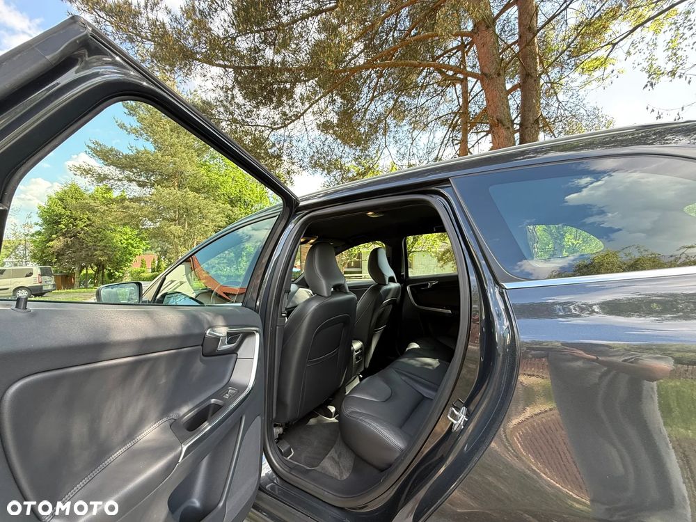 Volvo XC 60 D4 Geartronic Summum - 22