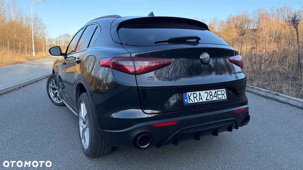 Alfa Romeo Stelvio 2.0 Turbo Veloce TI Q4 - 5