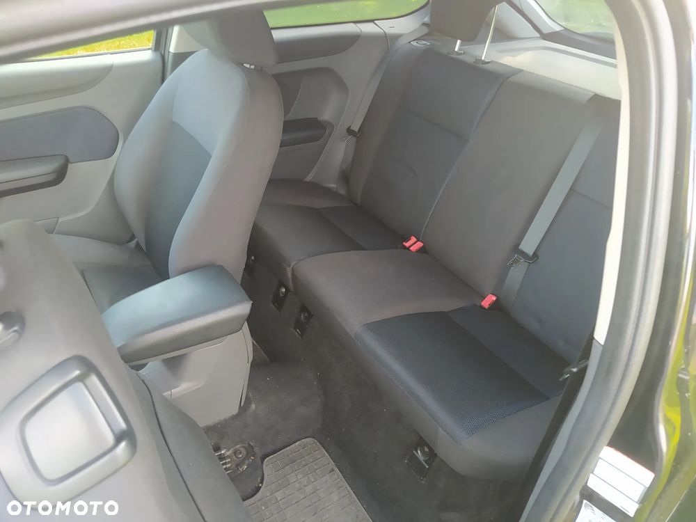 Ford Focus - 12