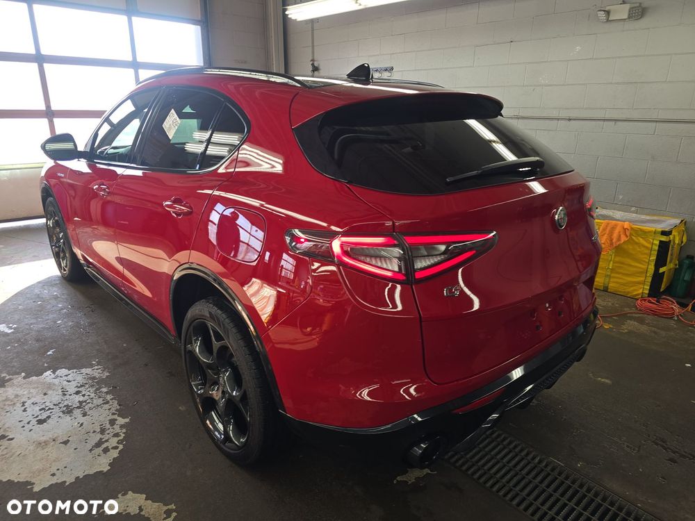 Alfa Romeo Stelvio 2.0 Turbo Veloce TI Q4 - 4