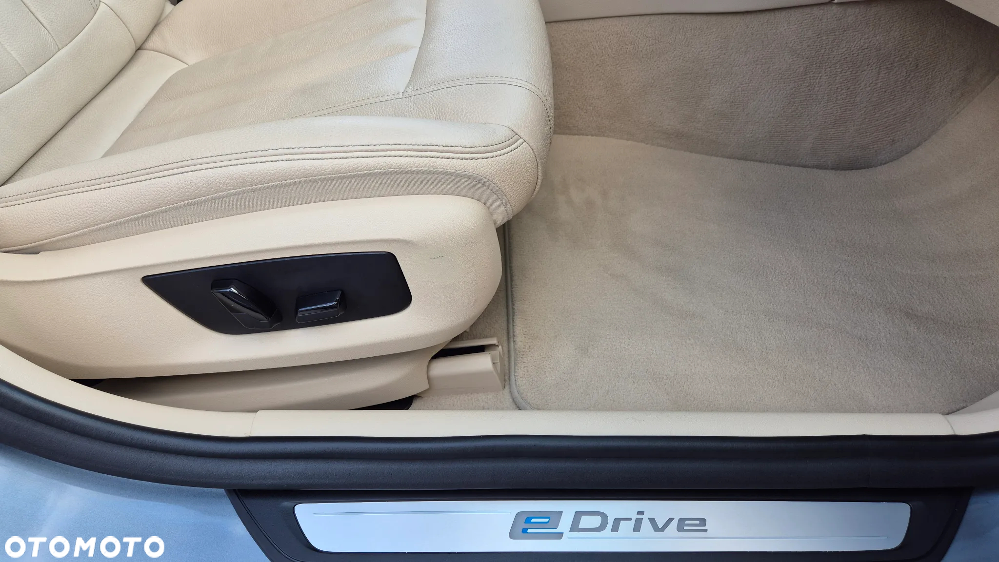 BMW Seria 5 530e iPerformance Luxury Line - 18