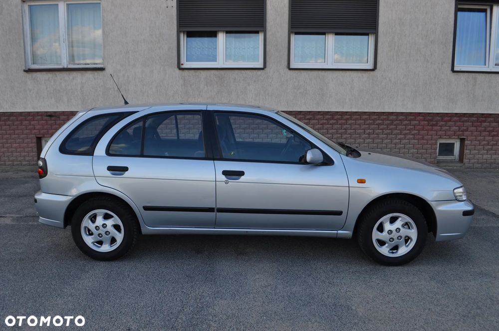 Nissan Almera - 4
