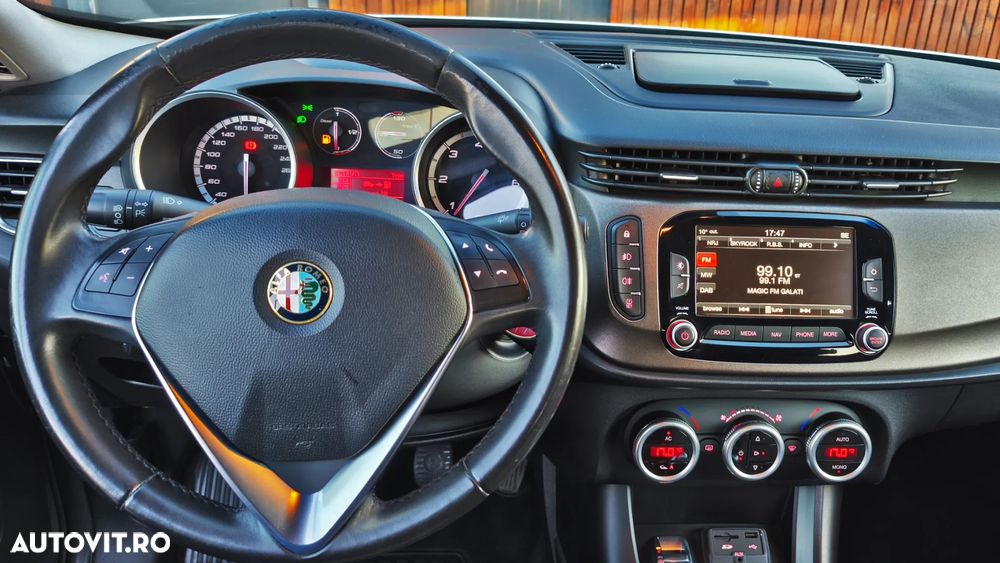 Alfa Romeo Giulietta - 8