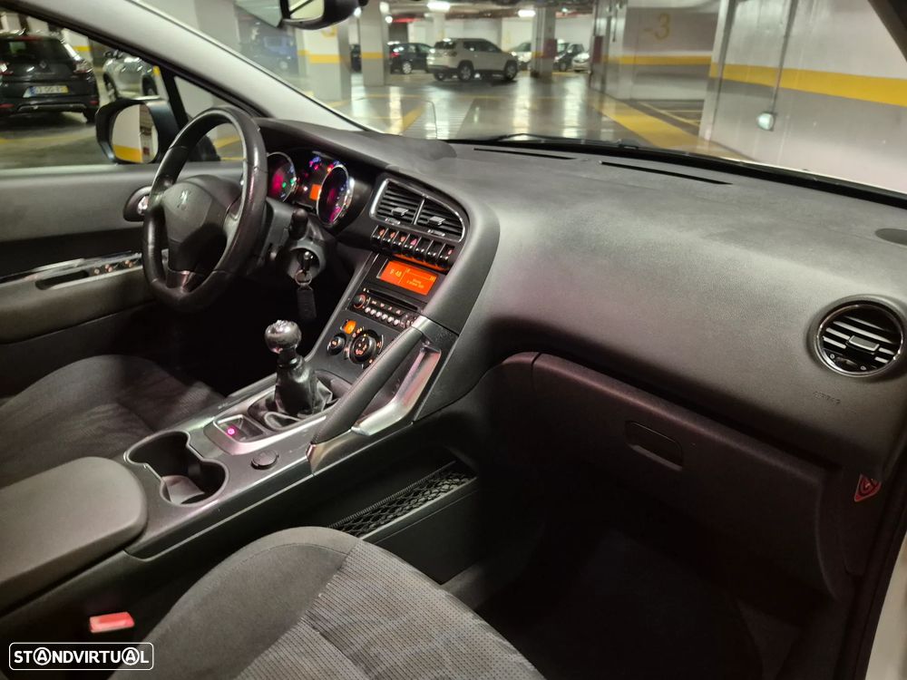 Peugeot 3008 1.6 HDi Style - 41