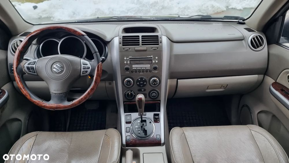 Suzuki Grand Vitara 2.7 V6 - 27