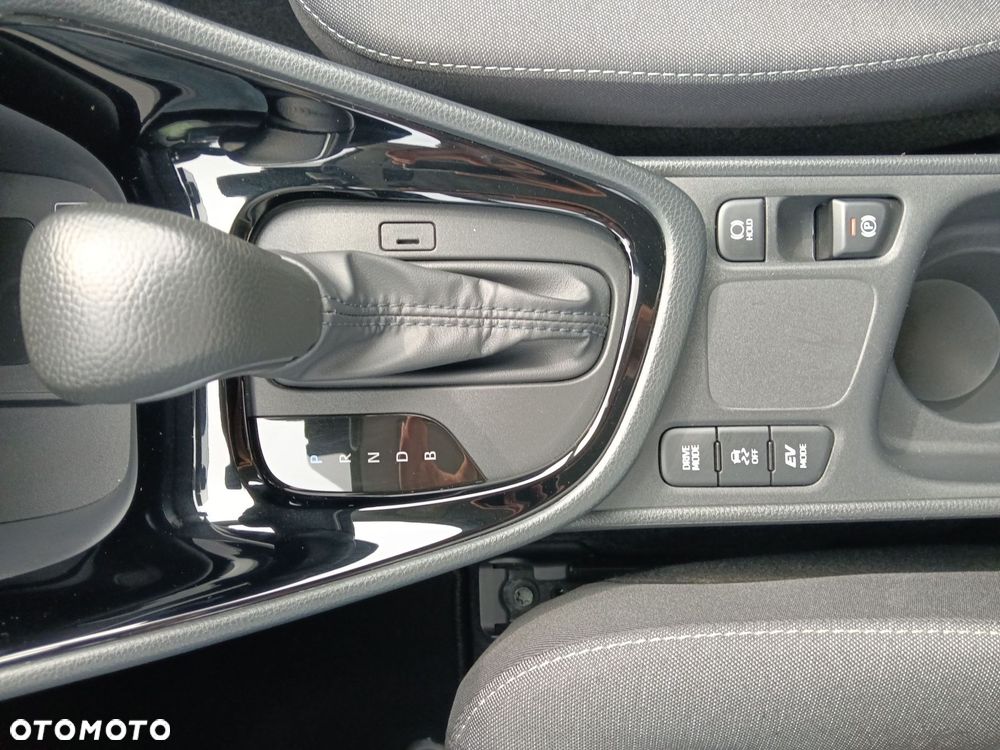 Toyota Yaris Hybrid 1.5 Style - 22