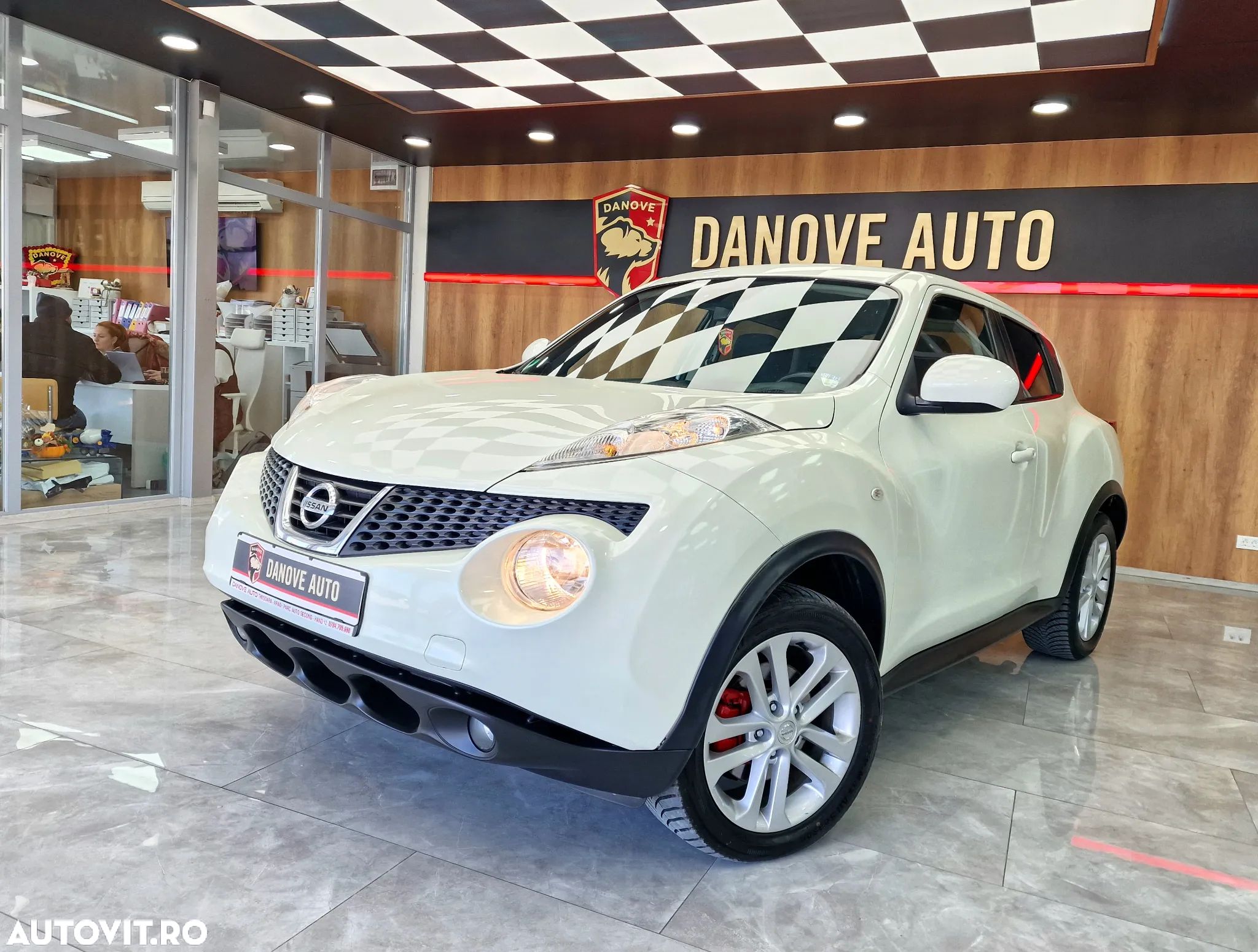 Nissan Juke 1.6 DIG-T ALL-MODE 4x4i CVT n-tec - 1